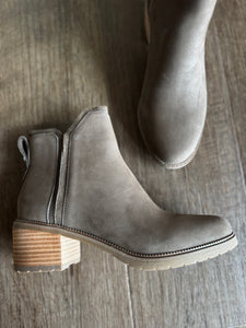TOMS canteen hailey ankle boot