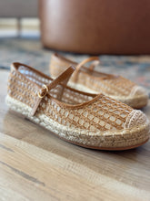 Load image into Gallery viewer, tan mesh espadrille flats