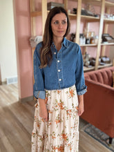 Load image into Gallery viewer, 90s cropped denim shirt