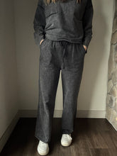 Load image into Gallery viewer, black mineral washed pant