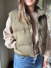 Load image into Gallery viewer, antique green vest