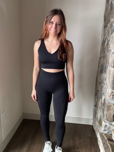 black mesh insert sports bra + leggings set