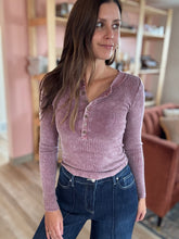 Load image into Gallery viewer, polly pin tuck wide leg denim