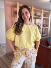 Load image into Gallery viewer, lemon bubble hem cotton blouse