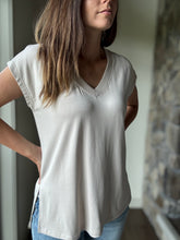 Load image into Gallery viewer, stone modal favorite v-neck top