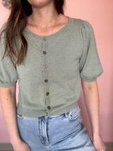 Load image into Gallery viewer, sage half sleeve button cardi