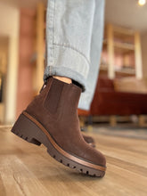 Load image into Gallery viewer, chocolate chelsea boot