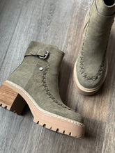 Load image into Gallery viewer, suede khaki whipstitch chunky boot