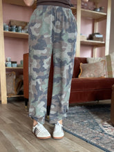 Load image into Gallery viewer, soft comfy camo tie pants