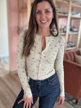 Load image into Gallery viewer, iris meadow snap henley