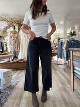 Load image into Gallery viewer, hidden high waist black cropped wide leg pants