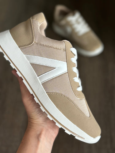 sand caddy sneaker