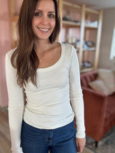 Load image into Gallery viewer, vanilla scoop ribbed long sleeve tee