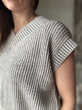 Load image into Gallery viewer, moss wood two-tone v-neck sweater