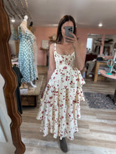 Load image into Gallery viewer, poppy floral tiered dress