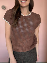 Load image into Gallery viewer, brown crochet contrast top