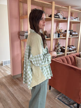 Load image into Gallery viewer, seaside gingham button down