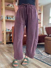 Load image into Gallery viewer, free spirit burgundy barrel sweats