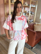 Load image into Gallery viewer, coral floral block top