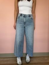 Load image into Gallery viewer, hidden medium light high waist cropped wide leg jeans