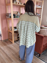 Load image into Gallery viewer, seaside gingham button down