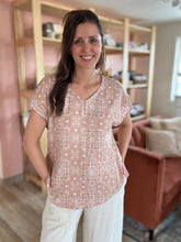 Load image into Gallery viewer, dusty rose boho floral top