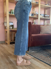 Load image into Gallery viewer, judy blue dottie high waist wide crop