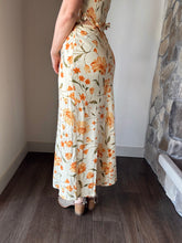 Load image into Gallery viewer, yellow floral midi skirt