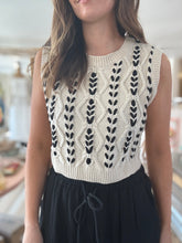 Load image into Gallery viewer, oatmeal+black chunky stitch vest