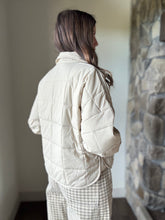 Load image into Gallery viewer, khaki quilted puffer