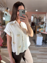 Load image into Gallery viewer, floral embroidered cotton button down