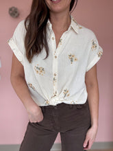 Load image into Gallery viewer, floral embroidered cotton button down
