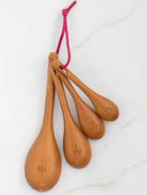 Load image into Gallery viewer, natural life folk flower wooden measuring spoons, set of 4