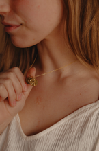 Load image into Gallery viewer, trusting God necklace