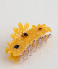 Load image into Gallery viewer, natural life sunflower hair claw clip
