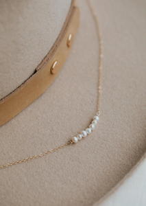 hello adorn 7 pearl linked necklace