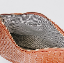 Load image into Gallery viewer, camel woven saddle bag