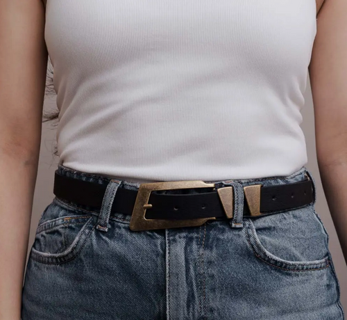 black rectangular buckle belt