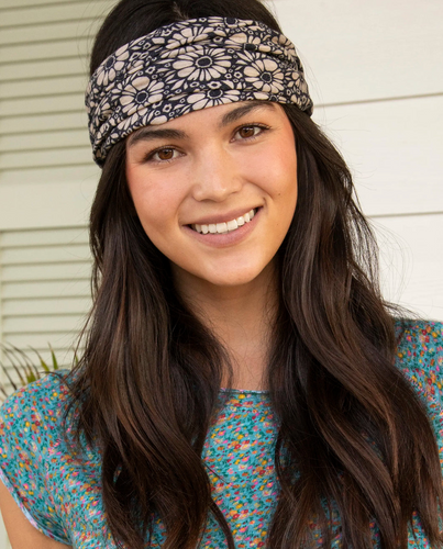 natural life full boho bandeau black white daisies