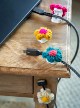Load image into Gallery viewer, natural life cord keeper flower set