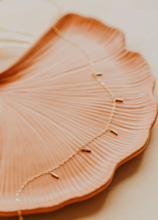 Load image into Gallery viewer, hello adorn cali necklace