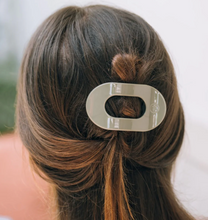 Load image into Gallery viewer, teleties flat round claw clip | 7 colors | 4 sizes