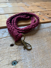 Load image into Gallery viewer, macrame lanyard | 7 colors