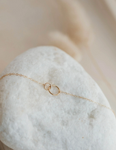 Load image into Gallery viewer, hello adorn tiny links dainty bracelet