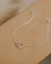 Load image into Gallery viewer, hello adorn tiny links dainty bracelet